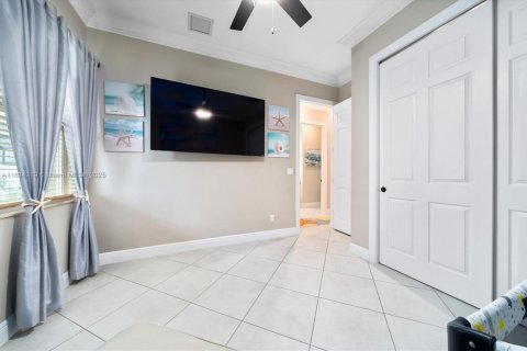 House in Port St. Lucie, Florida 3 bedrooms, 191.19 sq.m. № 1814042 - photo 14