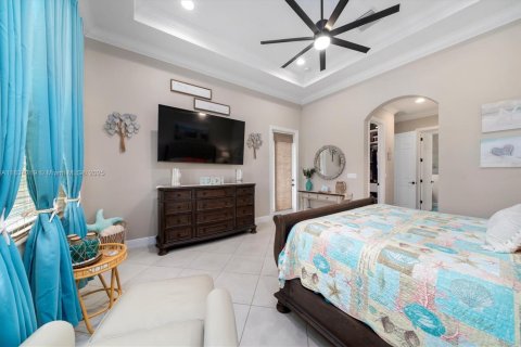 House in Port St. Lucie, Florida 3 bedrooms, 191.19 sq.m. № 1814042 - photo 27
