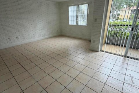 Copropriété à louer à Pompano Beach, Floride: 1 chambre, 72.93 m2 № 2310994 - photo 3