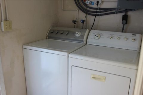 Appartement à louer à New Port Richey, Floride: 1 chambre, 65.03 m2 № 2427373 - photo 6