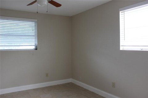 Appartement à louer à New Port Richey, Floride: 1 chambre, 65.03 m2 № 2427373 - photo 4