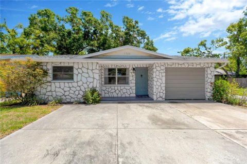 House in Gulfport, Florida 3 bedrooms, 126.53 sq.m. № 1746960 - photo 1