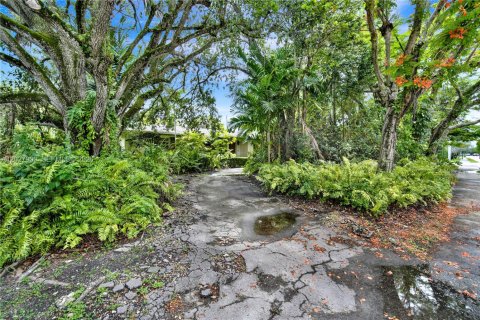 Villa ou maison à vendre à Pinecrest, Floride: 4 chambres, 278.89 m2 № 2084856 - photo 26