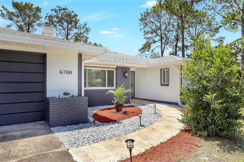 Villa ou maison à vendre à Orlando, Floride: 4 chambres, 177.81 m2 № 1719573 - photo 2