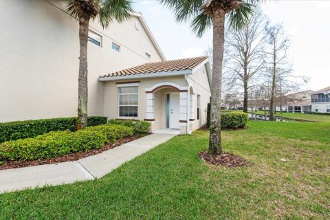 Condo in Bradenton, Florida, 2 bedrooms  № 1558088 - photo 1