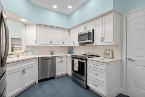 Condo in Bradenton, Florida, 2 bedrooms  № 1558088 - photo 11