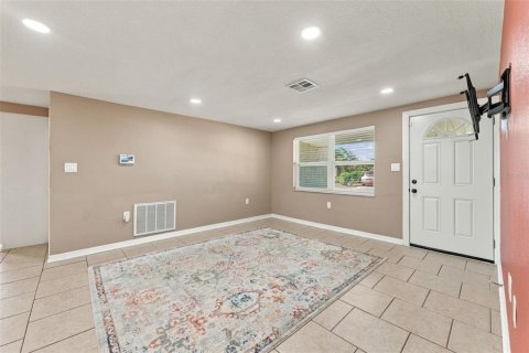Villa ou maison à vendre à Holiday, Floride: 3 chambres, 147.25 m2 № 2433263 - photo 8