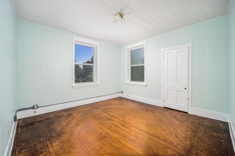 House in Jensen Beach, Florida 4 bedrooms, 261.52 sq.m. № 2244239 - photo 23
