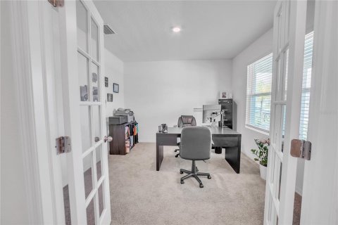 House in Wesley Chapel, Florida 5 bedrooms, 242.01 sq.m. № 1887121 - photo 23