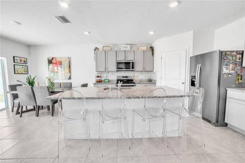 House in Wesley Chapel, Florida 5 bedrooms, 242.01 sq.m. № 1887121 - photo 14