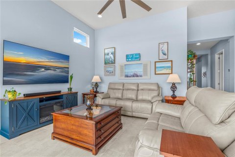 Casa en venta en Daytona Beach, Florida, 4 dormitorios, 184.69 m2 № 2223628 - foto 6