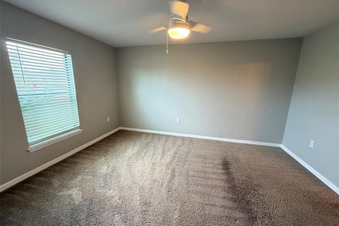 House in Ruskin, Florida 3 bedrooms, 130.99 sq.m. № 2424369 - photo 6