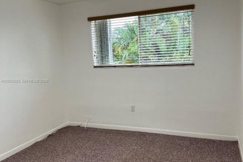 Touwnhouse à louer à Hialeah, Floride: 3 chambres, 149.2 m2 № 2184238 - photo 25