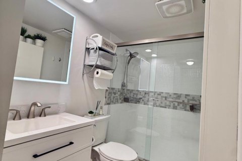 Condo in Lighthouse Point, Florida, 2 bedrooms  № 2185725 - photo 20