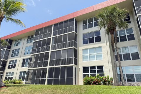 Condo in Lighthouse Point, Florida, 2 bedrooms  № 2185725 - photo 27