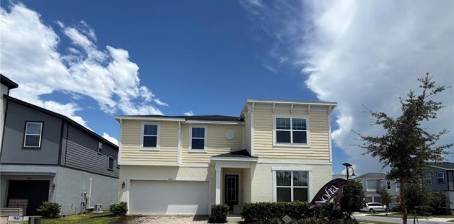 House in Kissimmee, Florida 9 bedrooms, 405.33 sq.m. № 2308627