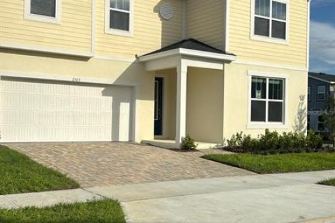 House in Kissimmee, Florida 9 bedrooms, 405.33 sq.m. № 2308627 - photo 3