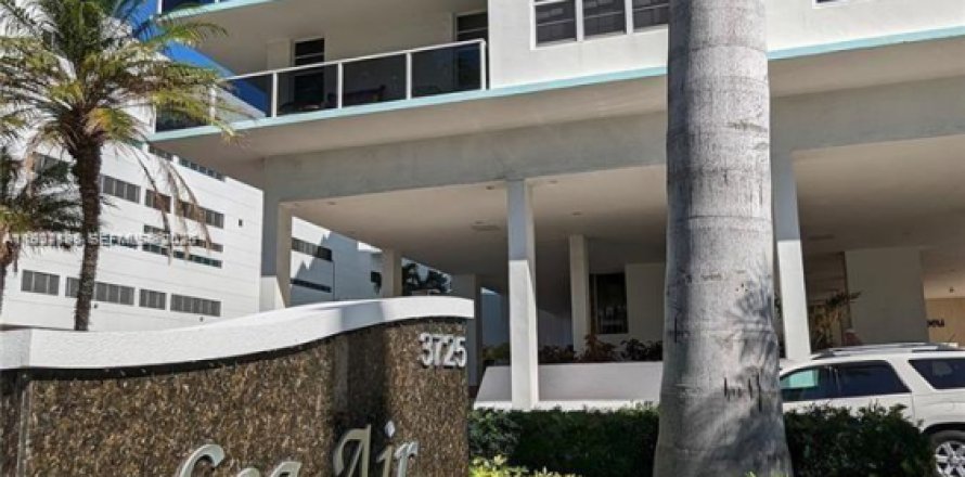 Condo in Hollywood, Florida, 2 bedrooms  № 1992605