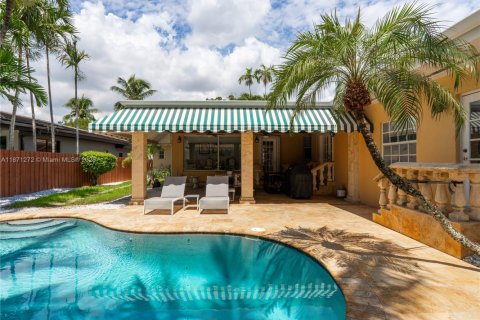 Купить виллу или дом в Майами, Флорида 5 спален, 290.41м2, № 2029062 - фото 11