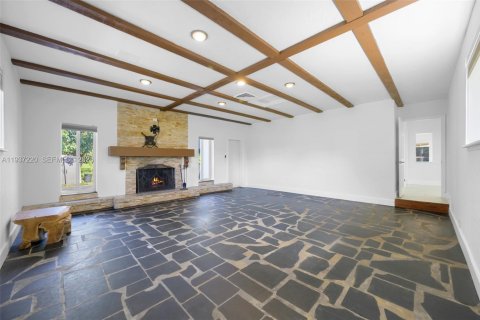 House in Southwest Ranches, Florida 4 bedrooms, 253.72 sq.m. № 1995097 - photo 16