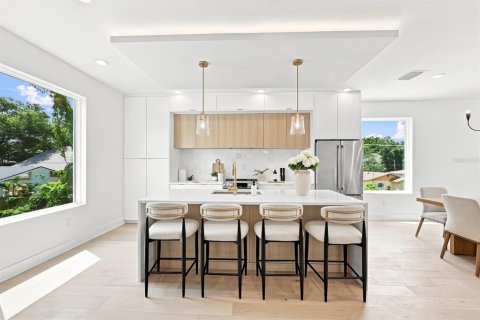 Touwnhouse à vendre à Tampa, Floride: 3 chambres, 220.83 m2 № 2306774 - photo 8