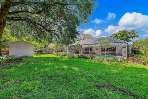 House in Jensen Beach, Florida 4 bedrooms, 196.77 sq.m. № 1175410 - photo 1