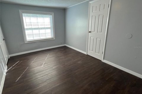 Villa ou maison à louer à Ocala, Floride: 2 chambres, 81.2 m2 № 2420337 - photo 5
