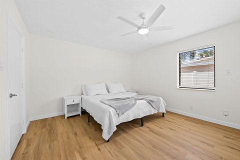 Casa en venta en Pompano Beach, Florida, 3 dormitorios, 155.24 m2 № 2382996 - foto 11