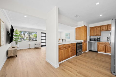 Casa en venta en Pompano Beach, Florida, 3 dormitorios, 155.24 m2 № 2382996 - foto 4