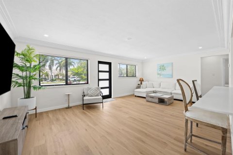 Casa en venta en Pompano Beach, Florida, 3 dormitorios, 155.24 m2 № 2382996 - foto 3