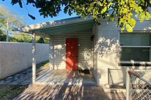 House in Saint Petersburg, Florida 2 bedrooms, 75.25 sq.m. № 2225652 - photo 14