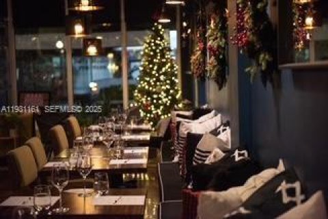 Immobilier commercial à vendre à Miami Shores, Floride № 1989612 - photo 1