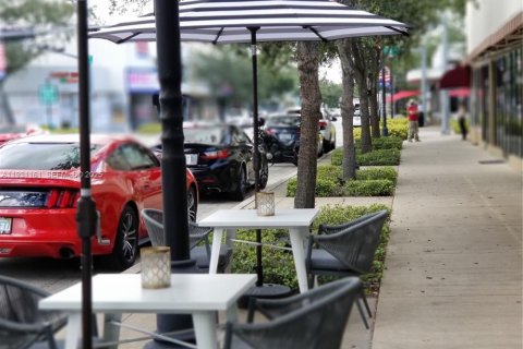 Propiedad comercial en venta en Miami Shores, Florida № 1989612 - foto 3