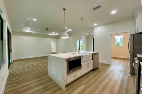 Villa ou maison à vendre à North Port, Floride: 3 chambres, 162.02 m2 № 1798159 - photo 9