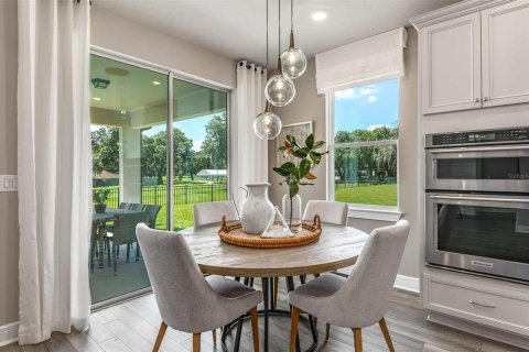 House in Spring Hill, Florida 4 bedrooms, 171.87 sq.m. № 2167208 - photo 6