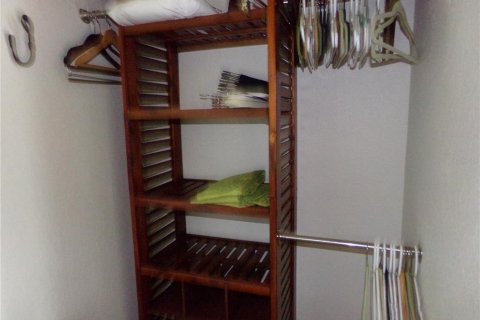 Купить кондоминиум в Клируотер, Флорида 6 комнат, 105.91м2, № 2227957 - фото 26