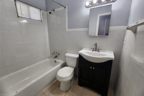 House in Jacksonville, Florida 3 bedrooms, 90.67 sq.m. № 2202374 - photo 5