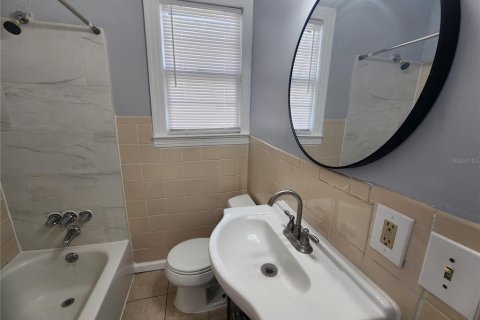 House in Jacksonville, Florida 3 bedrooms, 90.67 sq.m. № 2202374 - photo 4