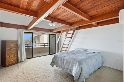 Townhouse in Tierra Verde, Florida 2 bedrooms, 139.35 sq.m. № 2195174 - photo 29