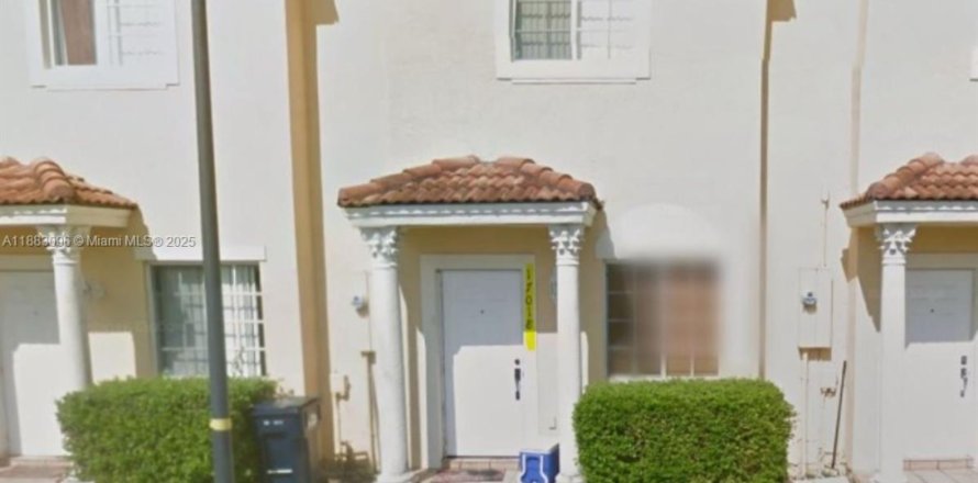 Таунхаус в Майами, Флорида 2 спальни, 104.98м2 № 1932099