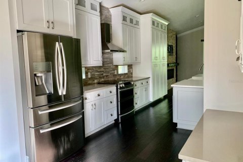 Casa en alquiler en University Park, Florida, 3 dormitorios, 185.34 m2 № 1904187 - foto 5