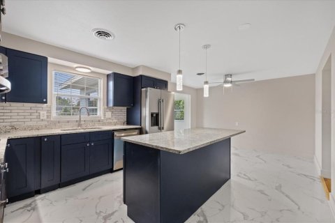 Villa ou maison à vendre à Zephyrhills, Floride: 2 chambres, 116.69 m2 № 2314226 - photo 7
