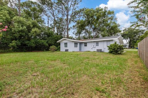 Villa ou maison à vendre à Zephyrhills, Floride: 2 chambres, 116.69 m2 № 2314226 - photo 27