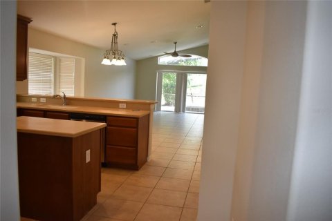House in Mount Dora, Florida 4 bedrooms, 201.13 sq.m. № 1903352 - photo 14