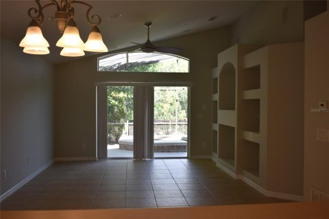 House in Mount Dora, Florida 4 bedrooms, 201.13 sq.m. № 1903352 - photo 11
