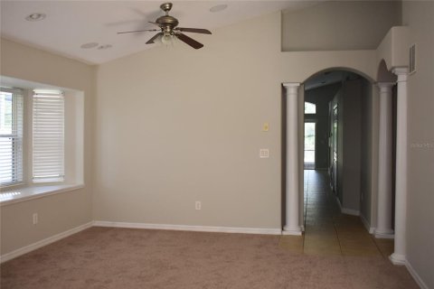 House in Mount Dora, Florida 4 bedrooms, 201.13 sq.m. № 1903352 - photo 4