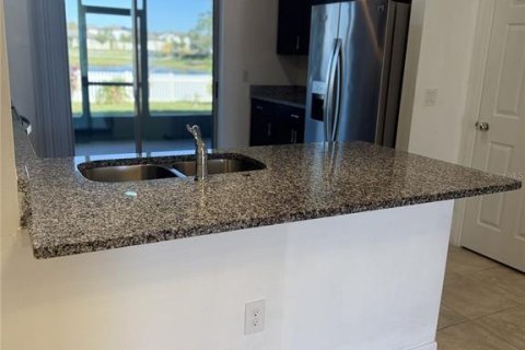Villa ou maison à louer à Kissimmee, Floride: 3 chambres, 197.7 m2 № 2119003 - photo 10