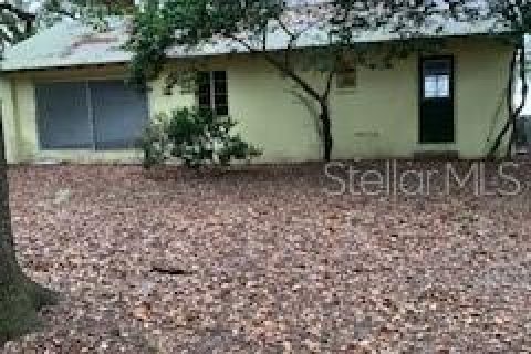 House in Keystone Heights, Florida 3 bedrooms, 146.32 sq.m. № 1903032 - photo 1