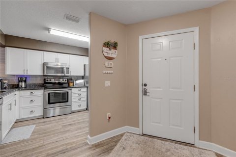 Townhouse in Port Orange, Florida 3 bedrooms, 150.32 sq.m. № 2102142 - photo 2