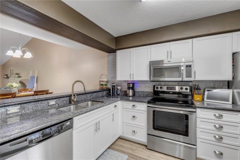 Townhouse in Port Orange, Florida 3 bedrooms, 150.32 sq.m. № 2102142 - photo 4